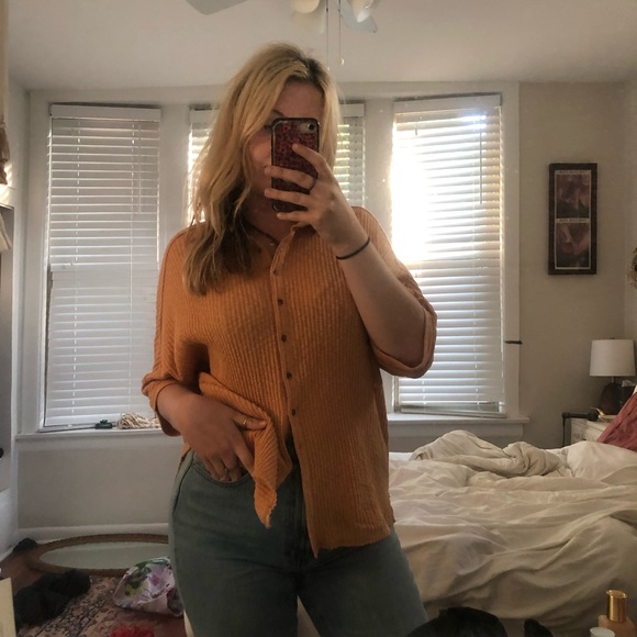 Urban Outfitters Button Down Shirt - Picture 3 of 5